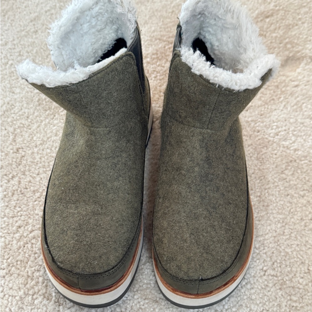 Merrell women’s Juno Pull on Boot